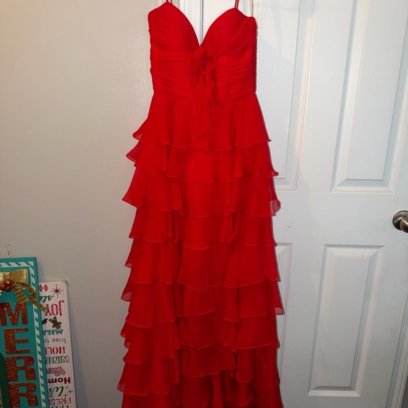 Sherri Hill Scarlet Layered Gown - Picture 1 of 4